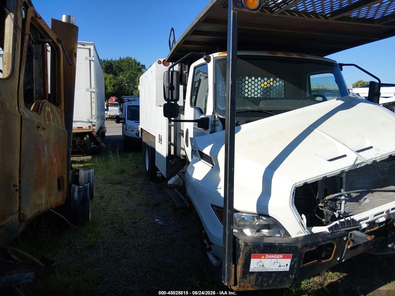 2023 International Mv   vin: 1HTEUMML8PS349303