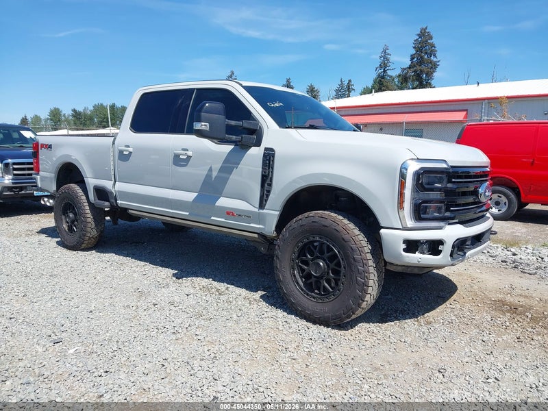 2025 Ford F-250 Platinum Gray vin: 1FT8W2BM7SEC02983