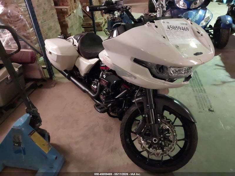 2024 Harley-davidson Fltrxstse   White vin: 1HD1TL816RB958926