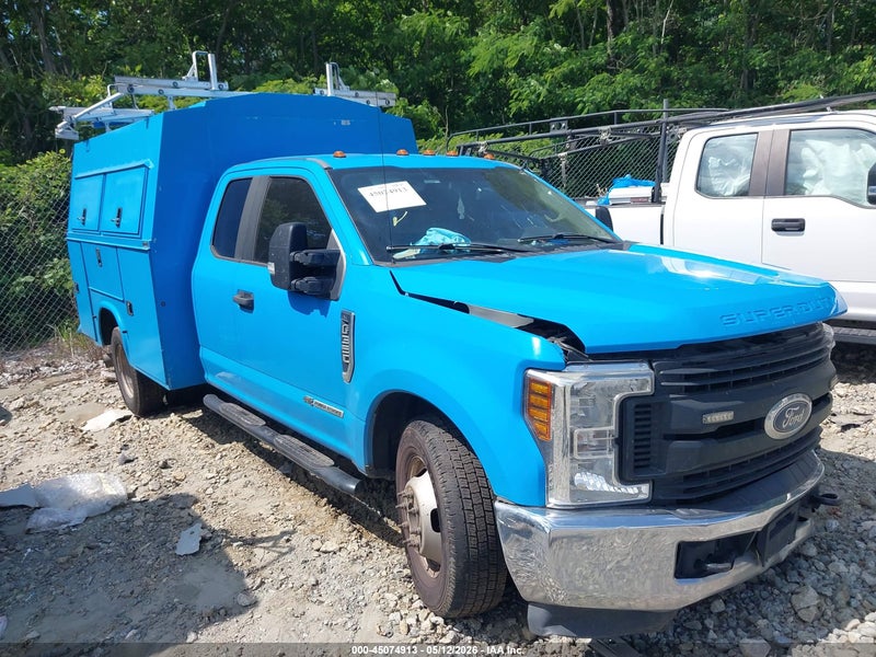 2018 Ford F-350 Chassis Xl Blue vin: 1FD8X3GT9JEC29048
