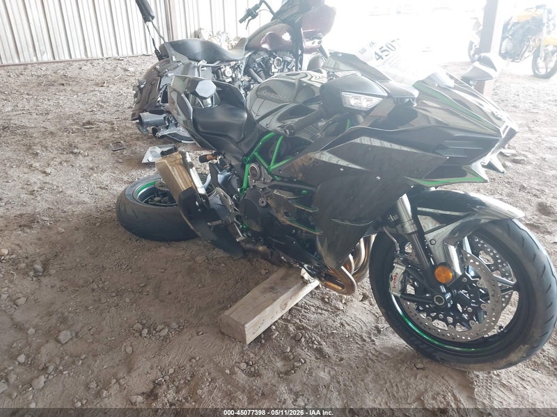 2022 Kawasaki Zx1002   Black vin: JKBZXVJ10NA004225