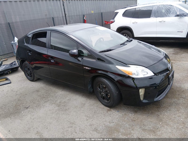 2015 Toyota Prius Two vin: JTDKN3DU5F1967618