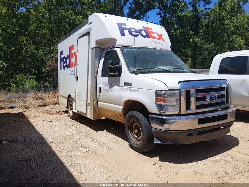 2022 Ford E-350 Cutaway   Белый vin: 1FDWE3FN9NDC41860