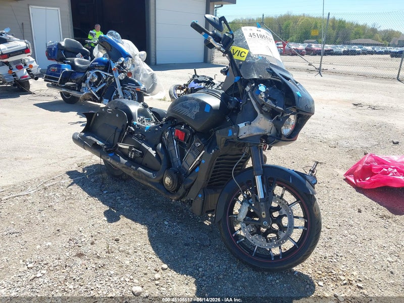 2020 Indian Motorcycle Co. Challenger Dark Horse Black vin: 56KLCDRR7L3386524