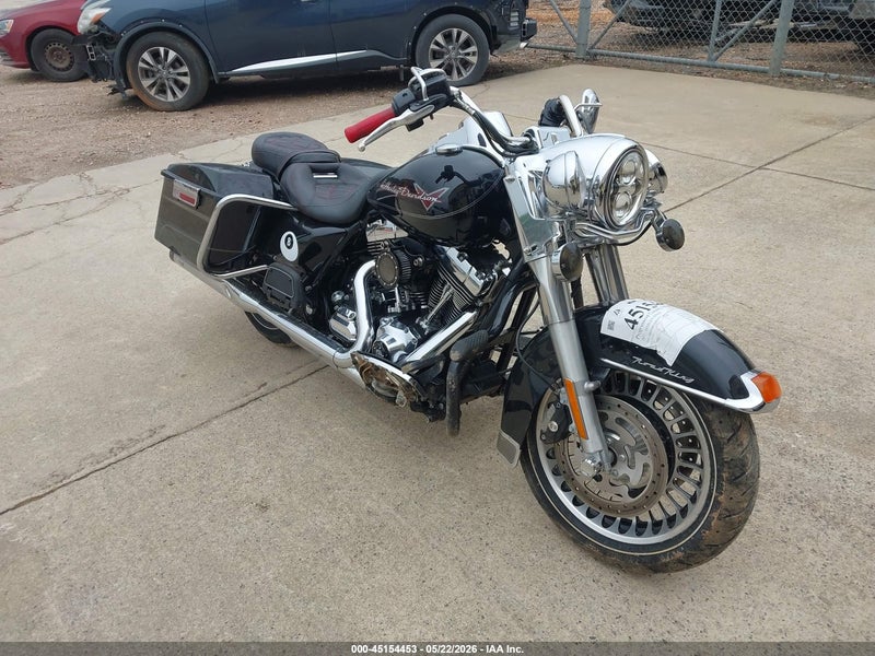 2011 Harley-davidson Flhr   Black vin: 1HD1FB411BB658790