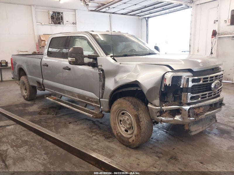 2024 Ford F-350 Xlt Silver vin: 1FT8W3BT3REE23553