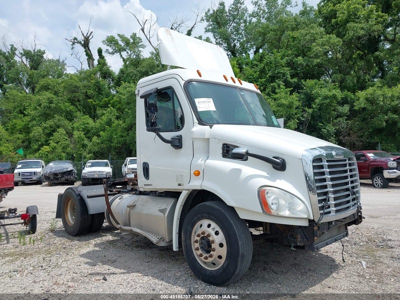 2012 Freightliner Cascadia 113   vin: 1FUBGADV2CSBS4923