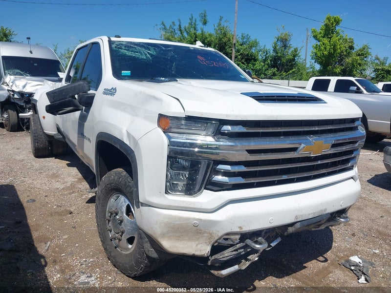 2022 Chevrolet Silverado 3500hd 4wd  Long Bed High Country White vin: 1GC4YVEY8NF350180