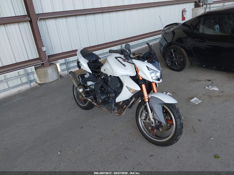 2008 Kawasaki Zr1000 B Белый vin: JKAZRCB168A018264