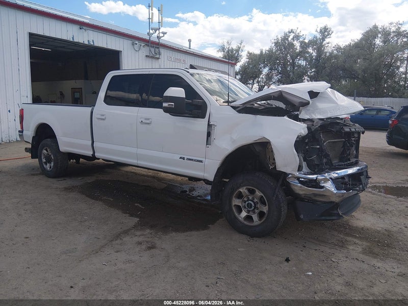 2022 Ford F-350 Lariat White vin: 1FT8W3BT3NEE88915
