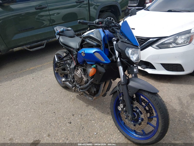 2020 Yamaha Mt07   Blue vin: JYARM27E2LA007552