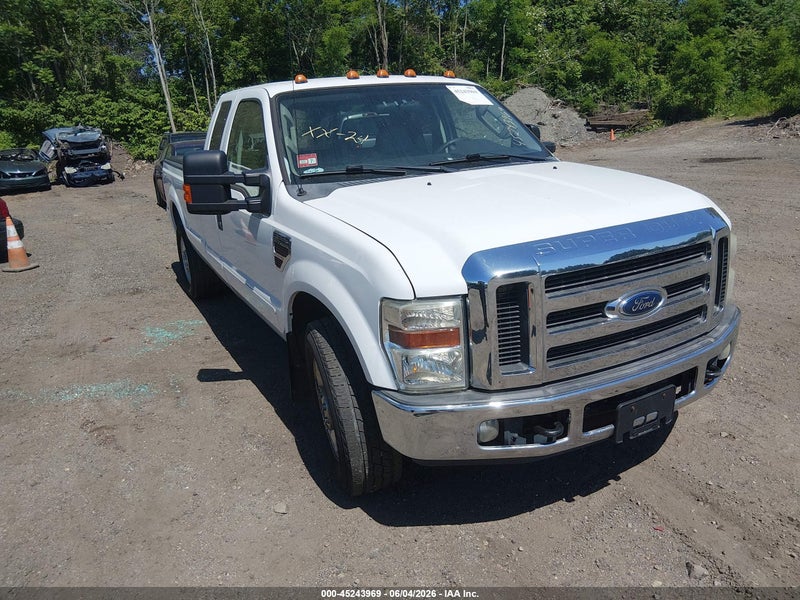 2010 Ford F-350   White vin: 1FTWX3AR9AEA14326