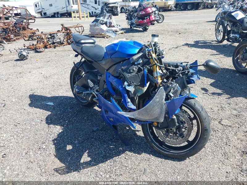 2011 Yamaha Yzfr6   Blue vin: JYARJ16E7BA022518