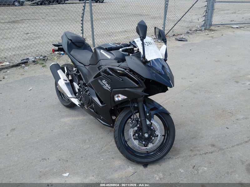 2026 Kawasaki Ex500 Black vin: ML5EXGG1XTDA79504