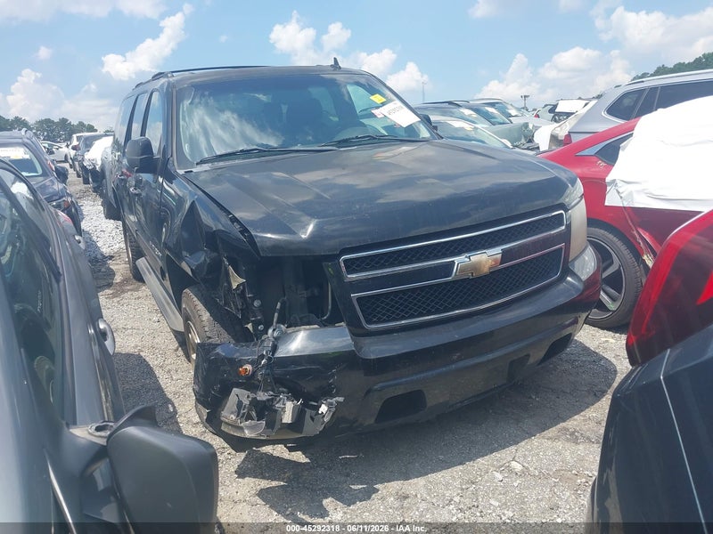 2011 Chevrolet Suburban 1500 Ls vin: 1GNSCHE04BR374835