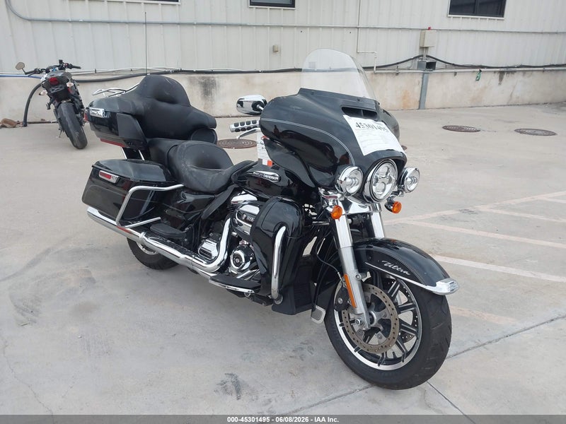 2017 Harley-davidson Flhtcu Ultra Classic Electra Gld Black vin: 1HD1FCC15HB636601