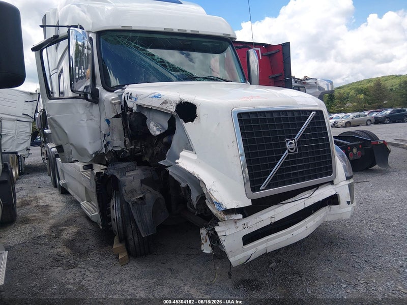 2017 Volvo Vnl   White vin: 4V4NC9TK2HN980719