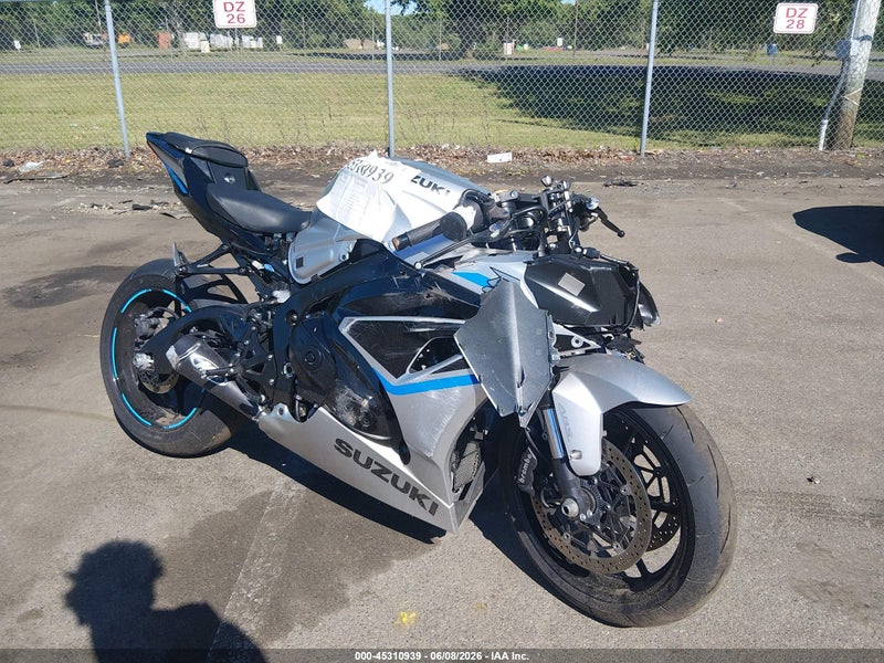 JS1DM11B9S7100131