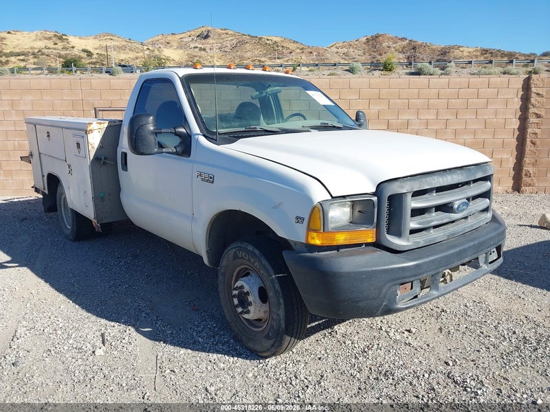 1999 Ford F-350   White vin: 1FDWF37S3XEB80133