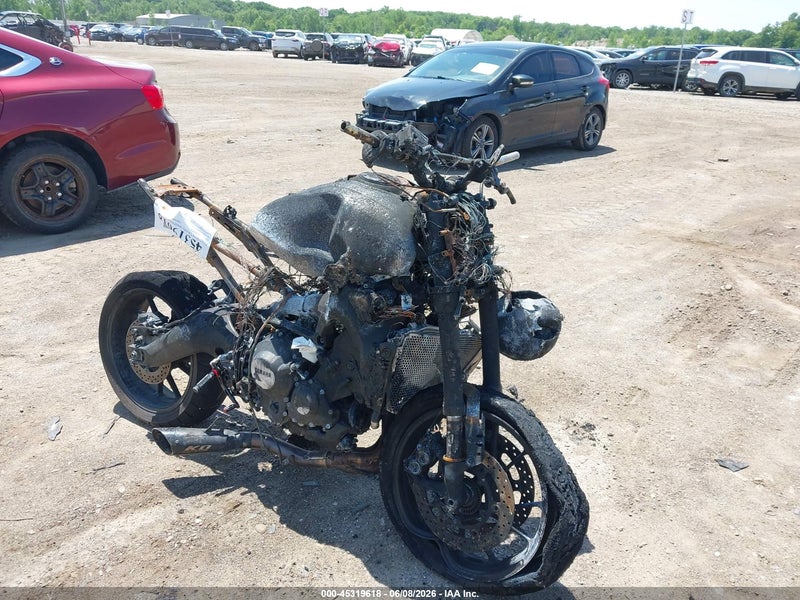 2021 Yamaha Xsr900   Silver vin: JYARN47E8MA003290