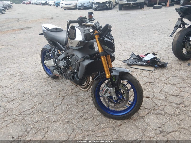 2025 Yamaha Mt09 Sp Серебряный vin: JYARN95E4SA001761