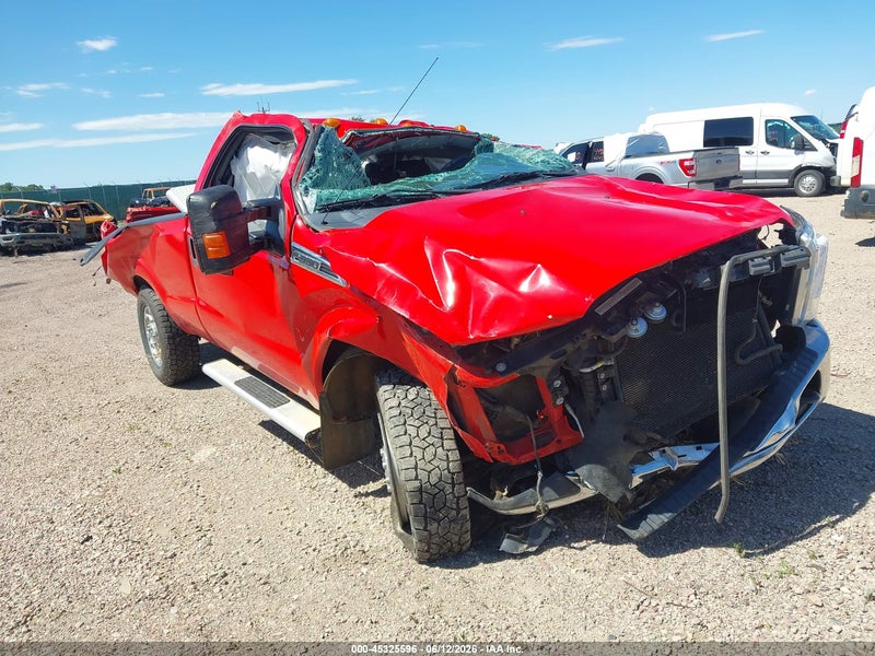2016 Ford F-350 Xlt Red vin: 1FTRF3B61GEA82228