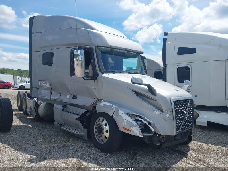 2019 Volvo Vnl   Silver vin: 4V4NC9TJ0KN218018
