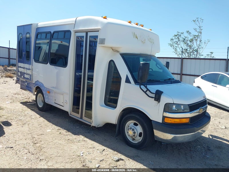 2016 Chevrolet Express Cutaway 3500 Diesel vin: 1GB3GRBL3G1230662