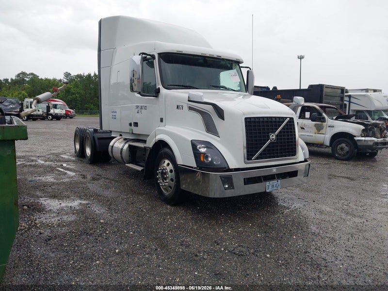 2018 Volvo Vnl   White vin: 4V4NC9EH8JN885086