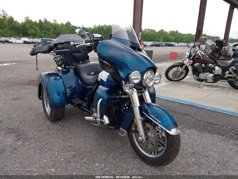 2020 Harley-davidson Flhtcutg   Зеленый vin: 1HD1MAF12LB857023