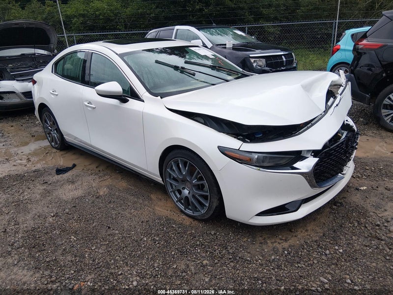 2022 Mazda Mazda3 Premium vin: 3MZBPBDL1NM305058
