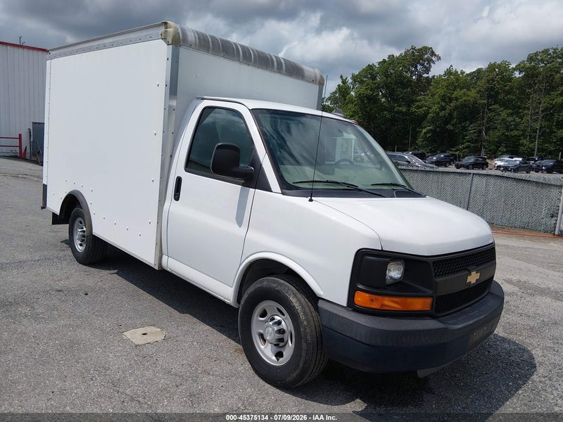 2016 Chevrolet Express Cutaway 3500 White vin: 1GB0GRFF1G1274733