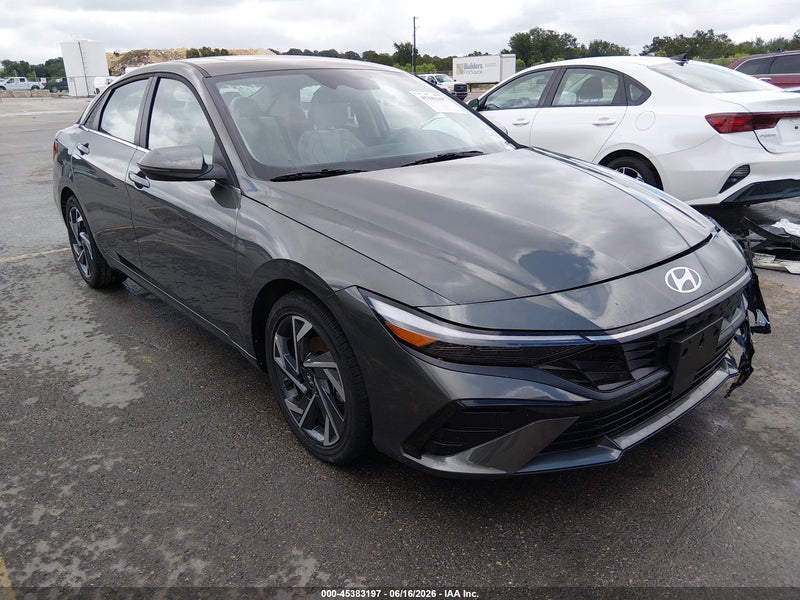 2026 Hyundai Elantra Limited Gray vin: KMHLP4DG3TU175522