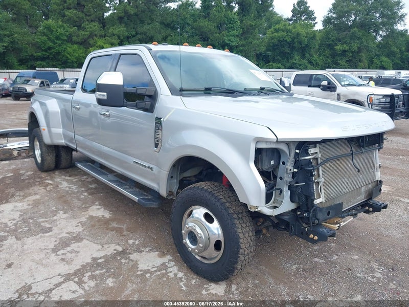 2017 Ford F-350 Lariat Серебряный vin: 1FT8W3DT5HEE94698