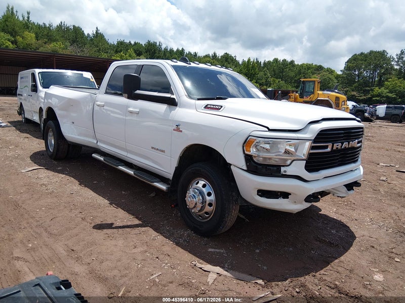 2020 Ram 3500 Big Horn  4x4 8' Box White vin: 3C63RRHL2LG195466