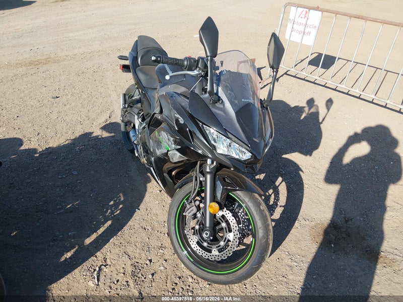 2025 Kawasaki Ex650 R Черный vin: ML5EXER18SDAG3488