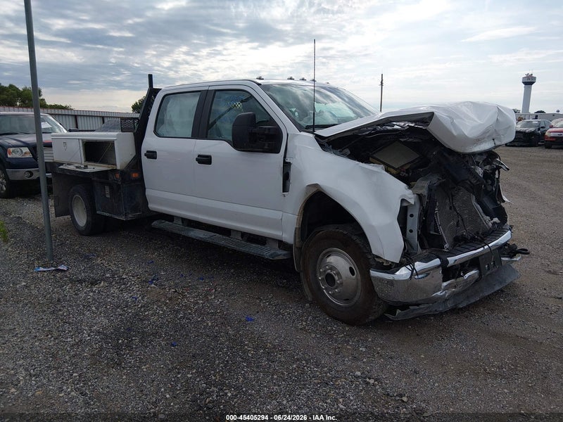 2021 Ford F-350 Chassis Lariat/xl/xlt White vin: 1FD8W3HN7MEE03268