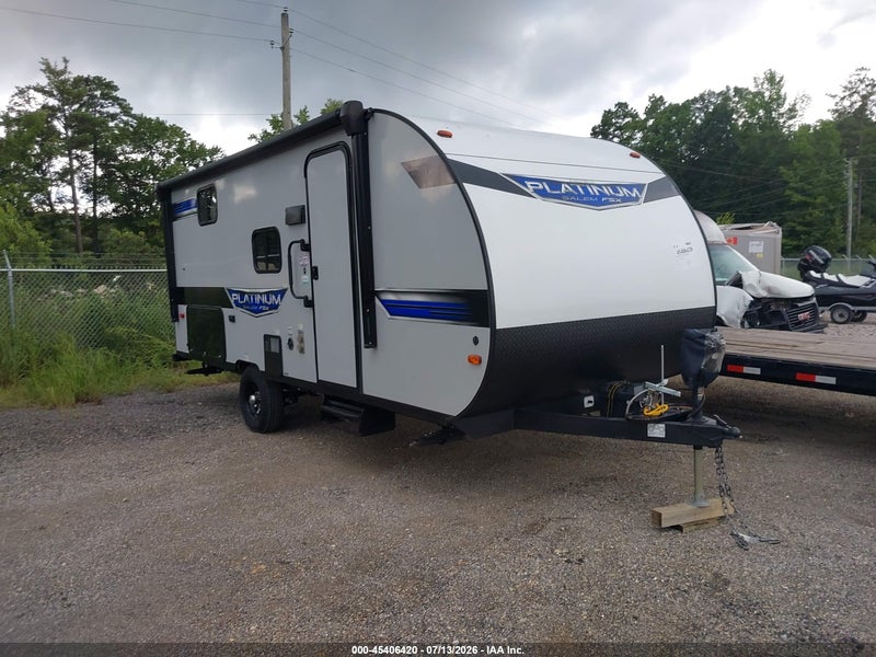 2022 Forest River Platinum   Gray vin: 5ZT2SMGC3NG073936