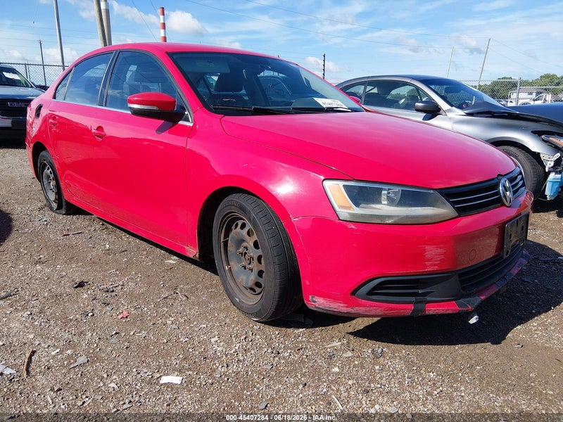 3VWDX7AJ2DM369181