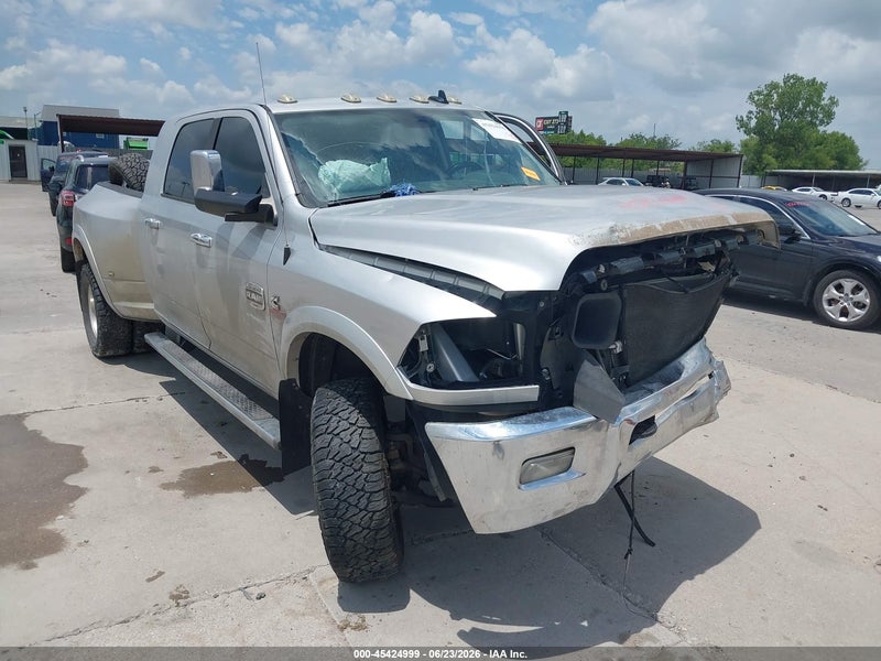 2014 Ram 3500 Longhorn Silver vin: 3C63RRNLXEG326389