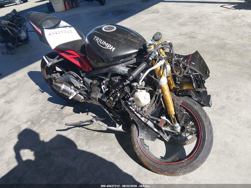 2015 Triumph Motorcycle Daytona 675r Abs Black vin: SMTA02YK4FJ685002