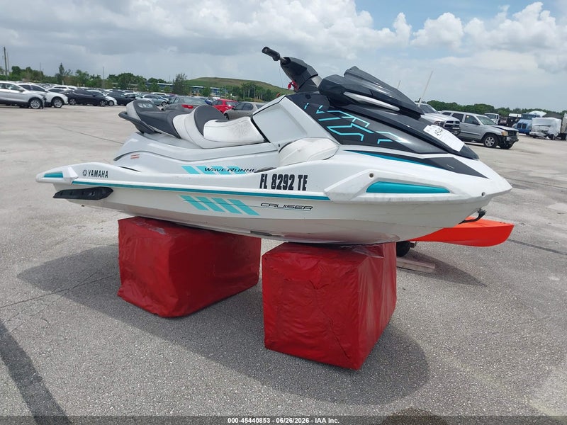 2022 Yamaha Waverunner   White vin: YAMA1925B222     