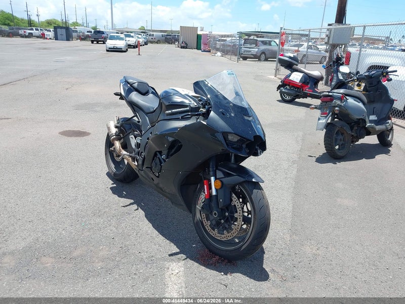 2025 Kawasaki Zx1002 L Black vin: JKBZXVL12SA017213