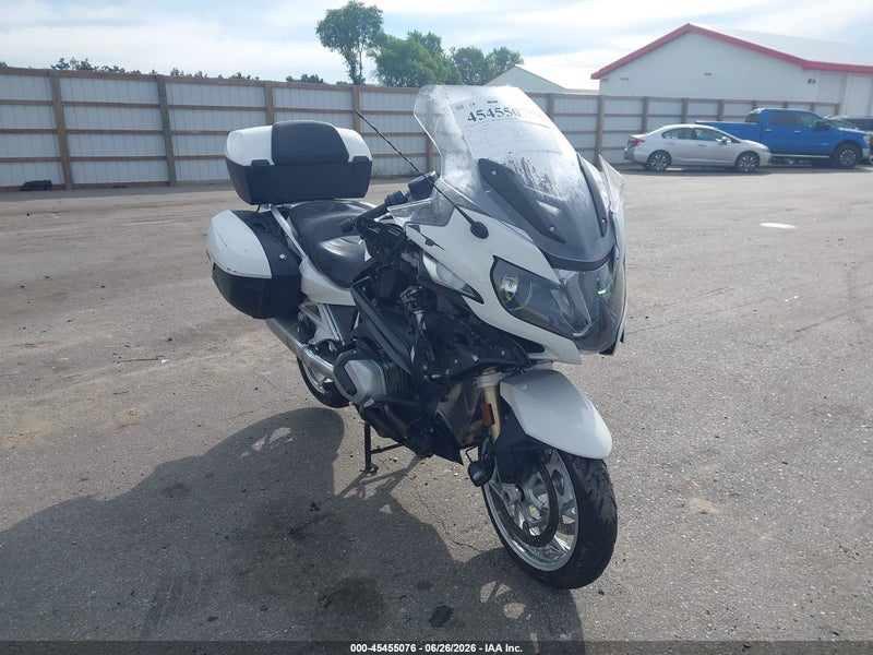 2019 Bmw R 1250 Rt White vin: WB10J6308KZG33453