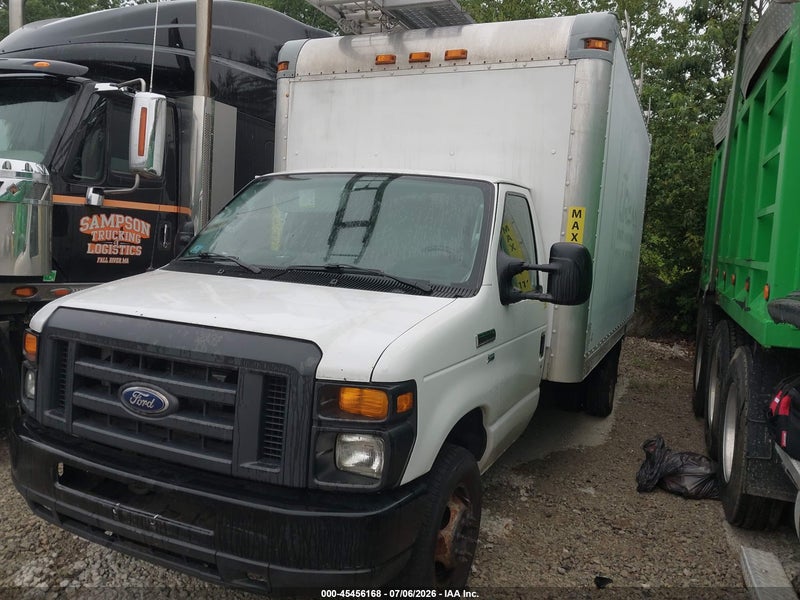 2016 Ford E-350 Cutaway   White vin: 1FDWE3FL4GDC06404