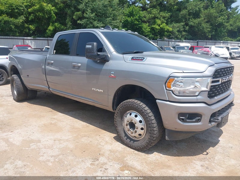 2024 Ram 3500 Big Horn  4x4 8' Box Silver vin: 3C63RRHL9RG363483