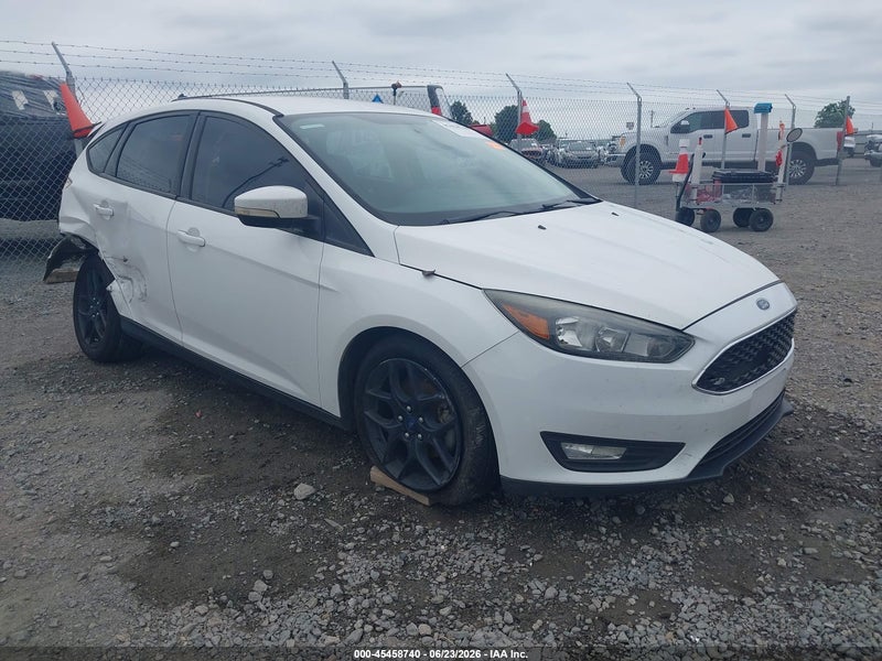 2016 Ford Focus Se vin: 1FADP3K22GL342934