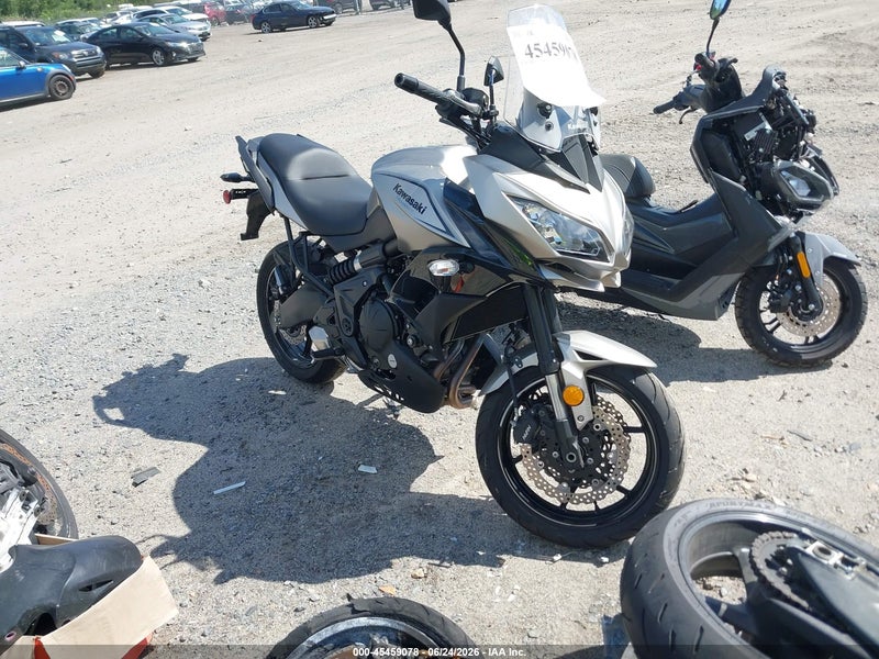 2017 Kawasaki Kle650 F/lt Gray vin: JKALEEF16HDA15499