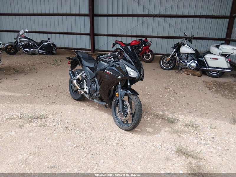2015 Honda Cbr300 R Черный vin: MLHNC5108F5100395