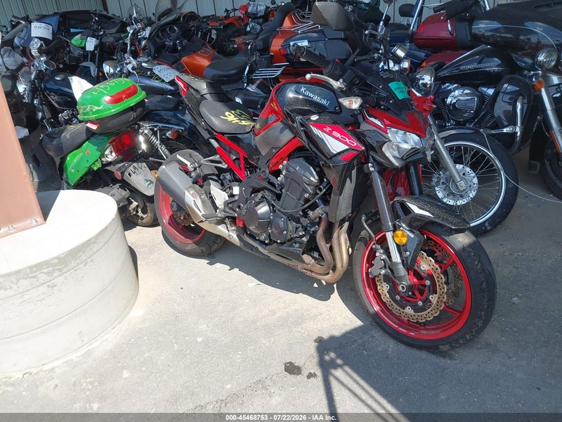 2024 Kawasaki Zr900 F Red vin: ML5ZRDF1XRDA71634